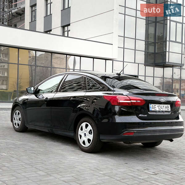 Седан Ford Focus 2016 в Днепре фото 7 Седан Ford Focus 2016 в Днепре