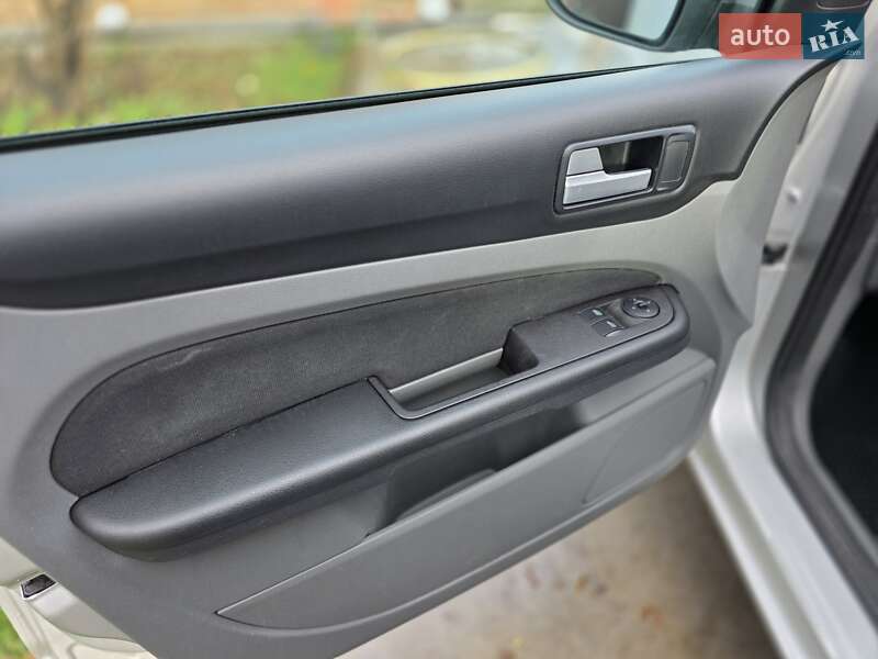 Универсал Ford Focus 2010 в Бердичеве фото 33 Универсал Ford Focus 2010 в Бердичеве