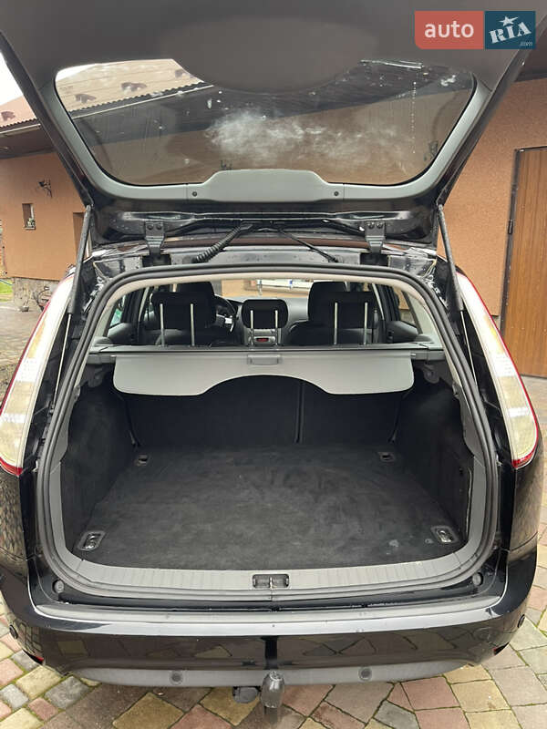 Универсал Ford Focus 2010 в Калуше