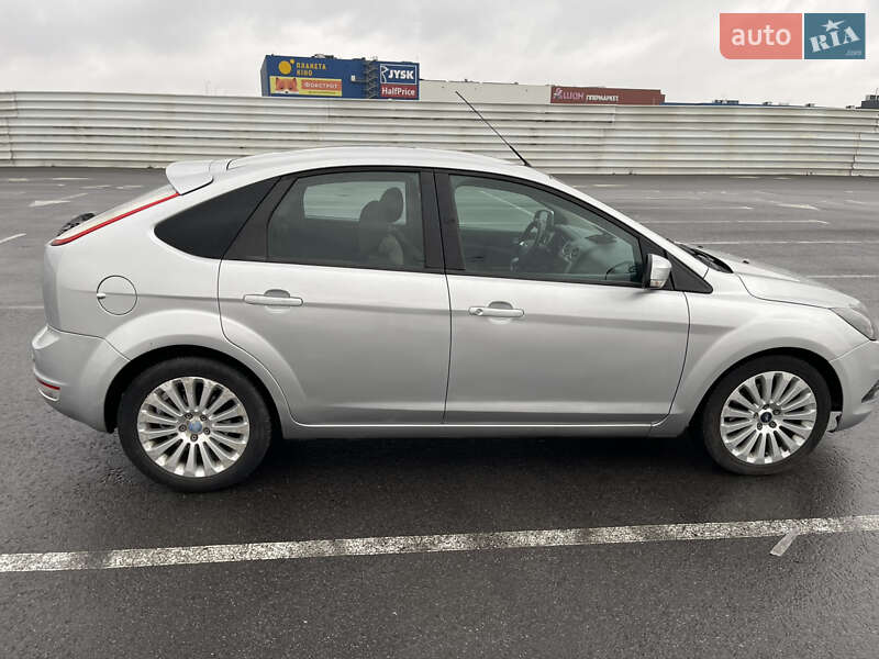 Хэтчбек Ford Focus 2009 в Львове