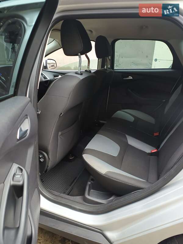Универсал Ford Focus 2012 в Глухове фото 9 Универсал Ford Focus 2012 в Глухове