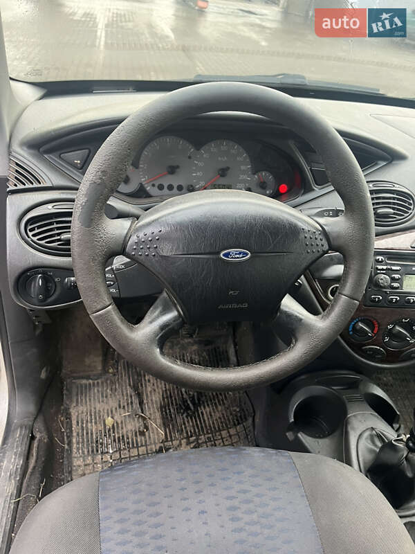 Универсал Ford Focus 2000 в Иваничах