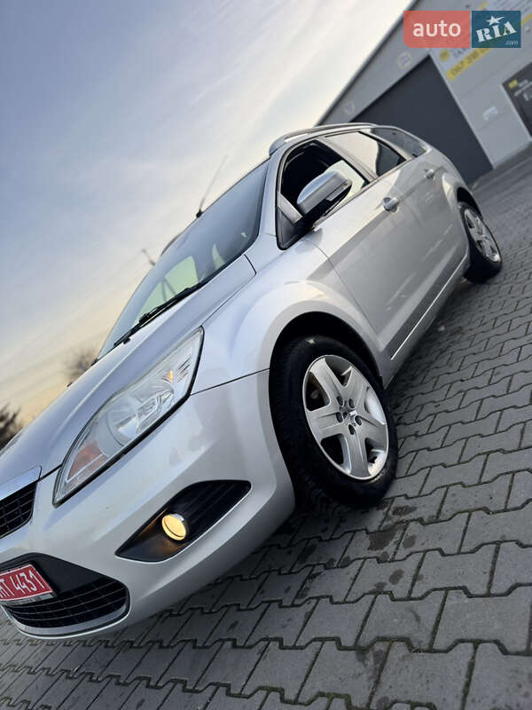 Универсал Ford Focus 2008 в Нововолынске