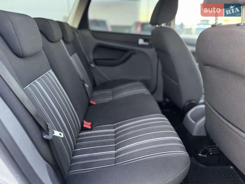 Универсал Ford Focus 2008 в Нововолынске