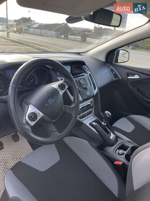 Хэтчбек Ford Focus 2014 в Луцке фото 8 Хэтчбек Ford Focus 2014 в Луцке
