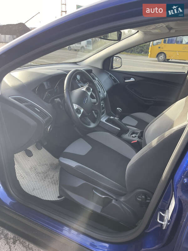 Хэтчбек Ford Focus 2014 в Луцке фото 13 Хэтчбек Ford Focus 2014 в Луцке