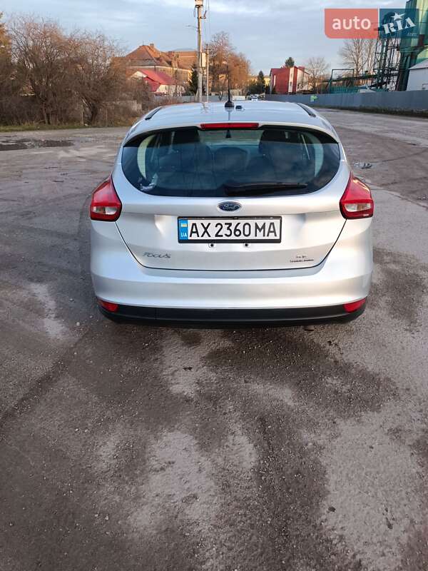 Хэтчбек Ford Focus 2015 в Подволочиске