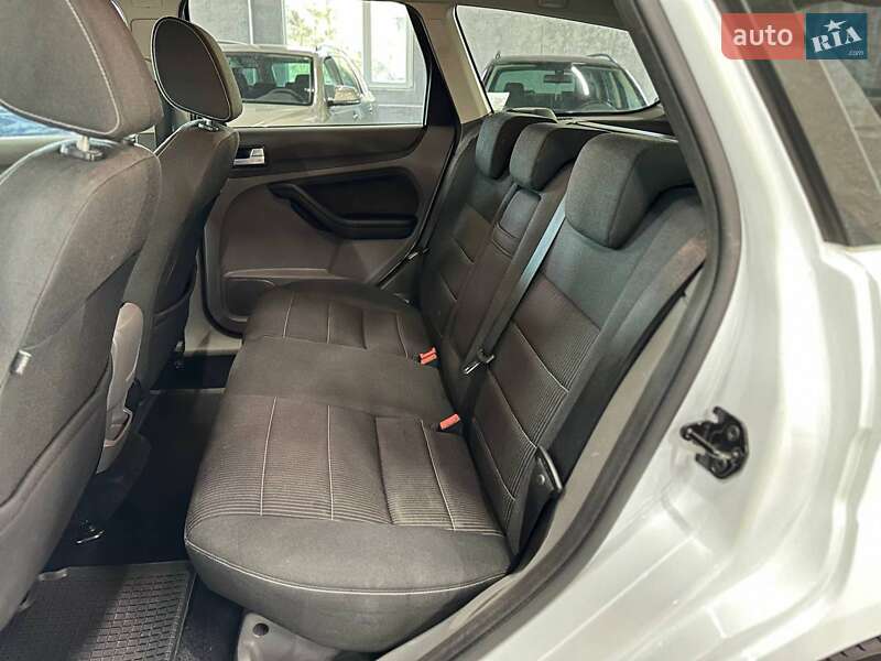 Универсал Ford Focus 2009 в Каменском