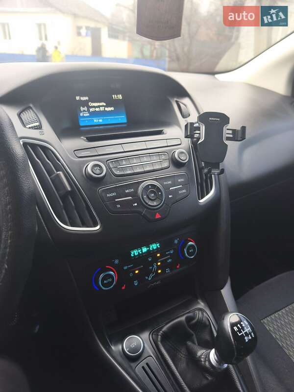 Хэтчбек Ford Focus 2017 в Глухове фото 14 Хэтчбек Ford Focus 2017 в Глухове