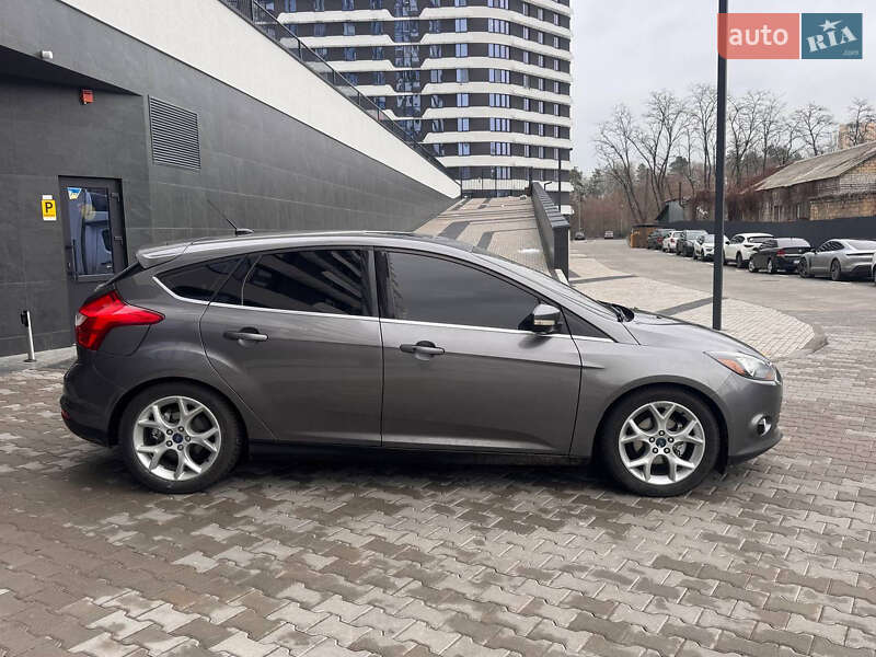 Хэтчбек Ford Focus 2014 в Киеве