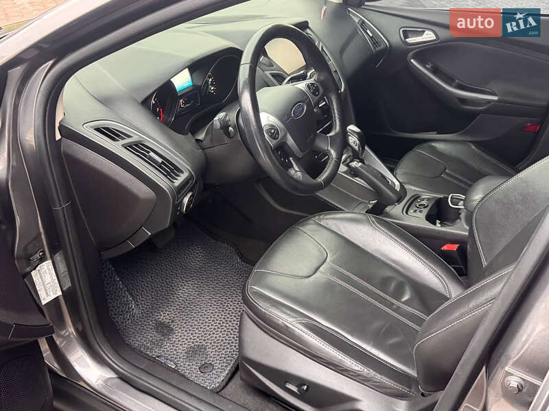 Хэтчбек Ford Focus 2014 в Киеве
