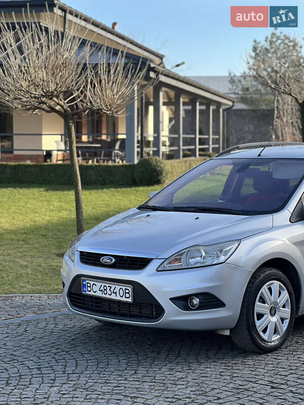 Универсал Ford Focus 2008 в Жовкве