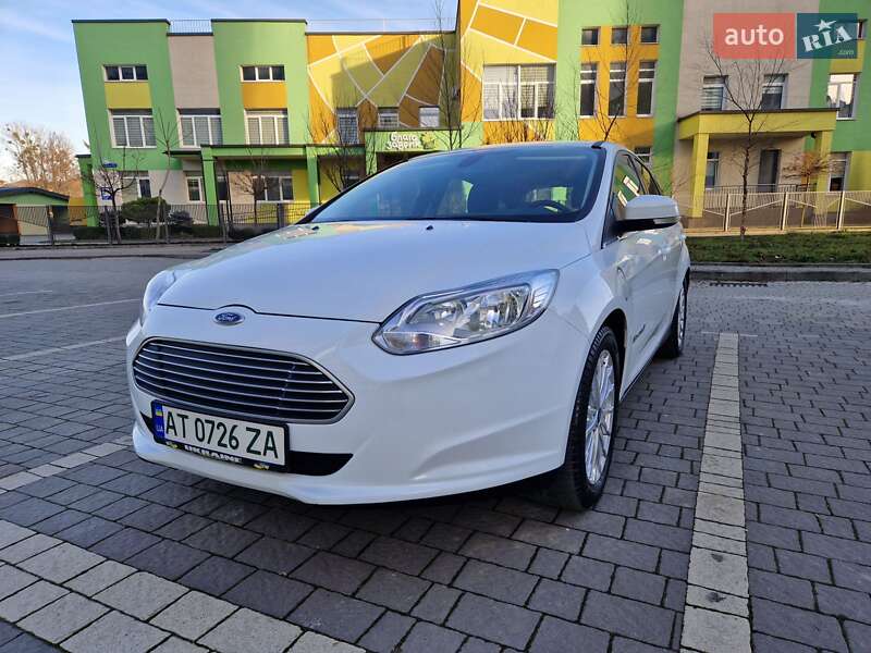 Хэтчбек Ford Focus 2014 в Ивано-Франковске