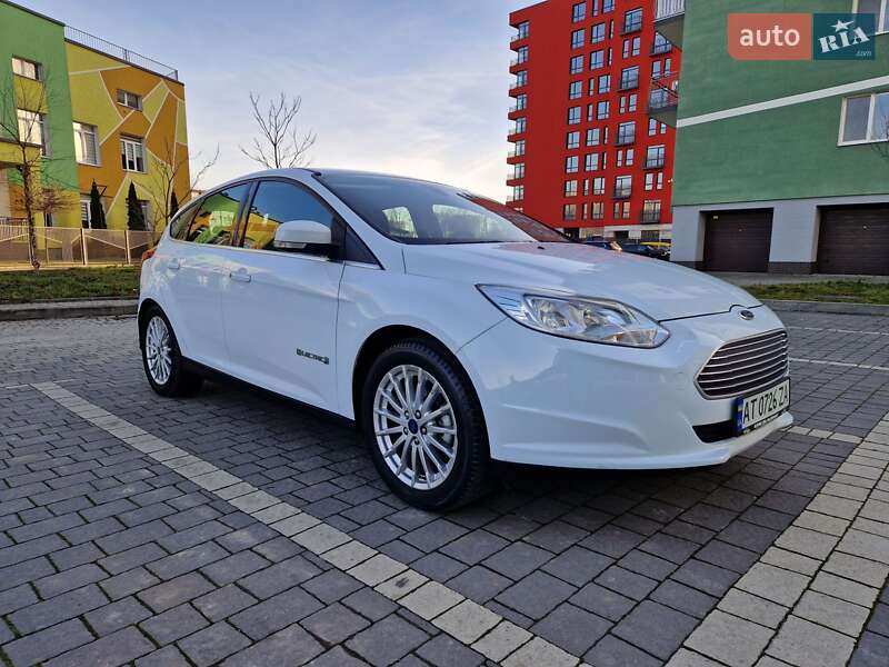 Хэтчбек Ford Focus 2014 в Ивано-Франковске