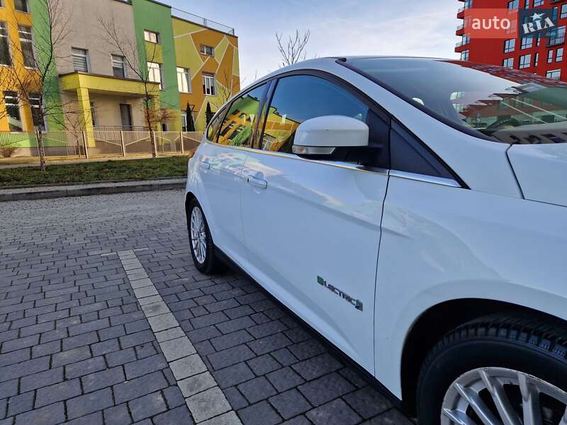 Хэтчбек Ford Focus 2014 в Ивано-Франковске