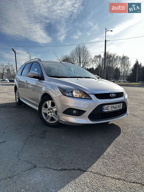 Універсал Ford Focus 2010 в Дніпрі