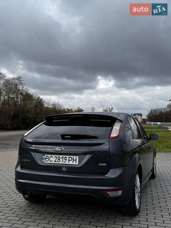 Хэтчбек Ford Focus 2010 в Львове