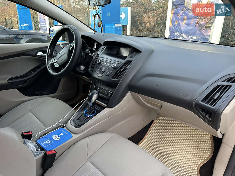Хетчбек Ford Focus 2017 в Луцьку фото 12 Хетчбек Ford Focus 2017 в Луцьку