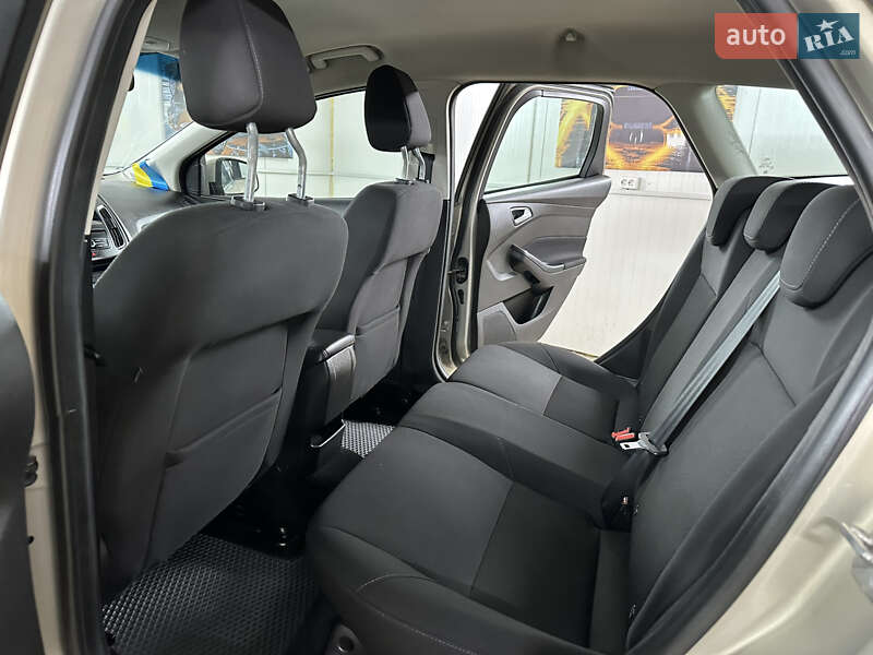 Универсал Ford Focus 2015 в Дрогобыче фото 46 Универсал Ford Focus 2015 в Дрогобыче