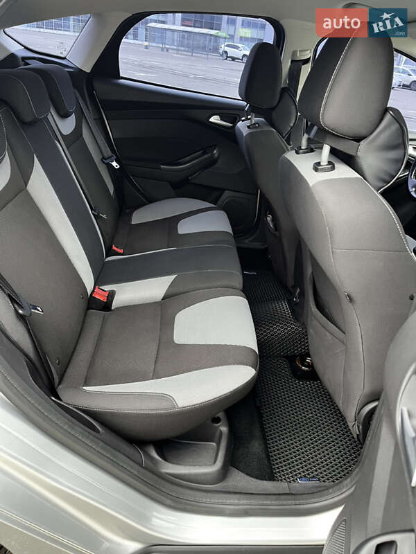 Хетчбек Ford Focus 2014 в Києві фото 46 Хетчбек Ford Focus 2014 в Києві