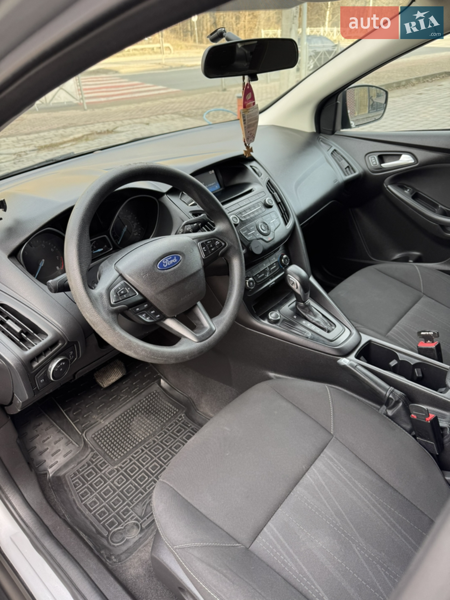 2017 Ford Focus - мініатюра 13