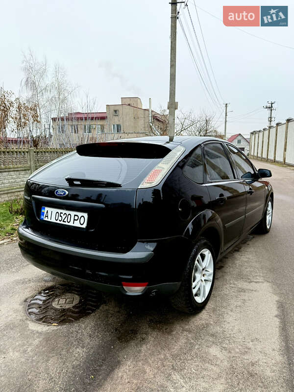 Хэтчбек Ford Focus 2006 в Киеве