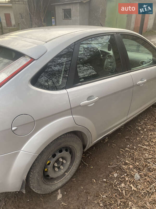 Хэтчбек Ford Focus 2008 в Бродах