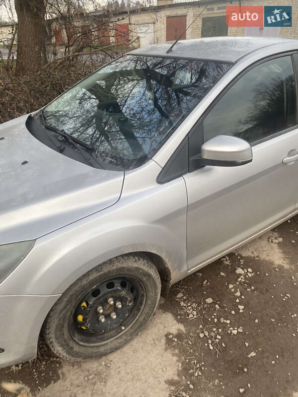 Хэтчбек Ford Focus 2008 в Бродах
