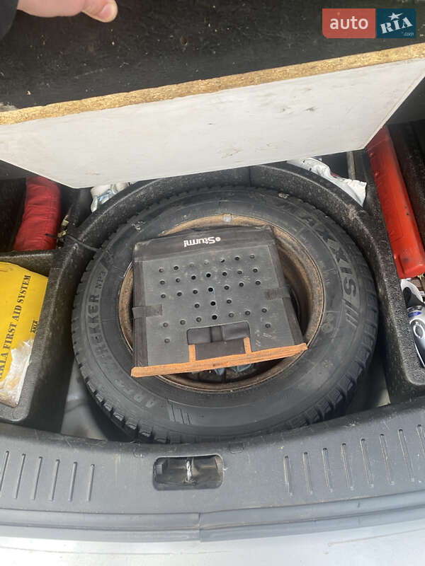 Хэтчбек Ford Focus 2008 в Бродах