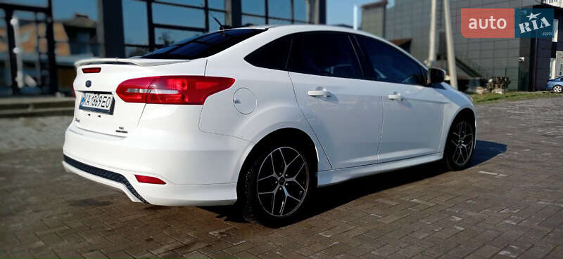 Седан Ford Focus 2015 в Шепетівці фото 6 Седан Ford Focus 2015 в Шепетівці