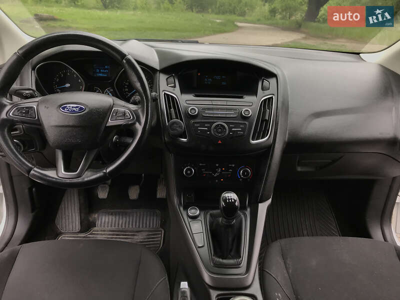 Хетчбек Ford Focus 2015 в Тульчині