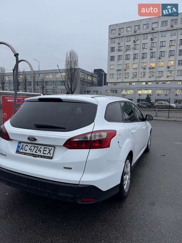 Универсал Ford Focus 2012 в Киеве фото 3 Универсал Ford Focus 2012 в Киеве