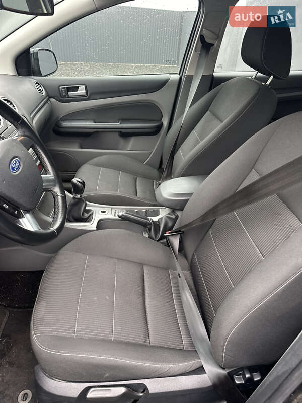 Хэтчбек Ford Focus 2009 в Луцке