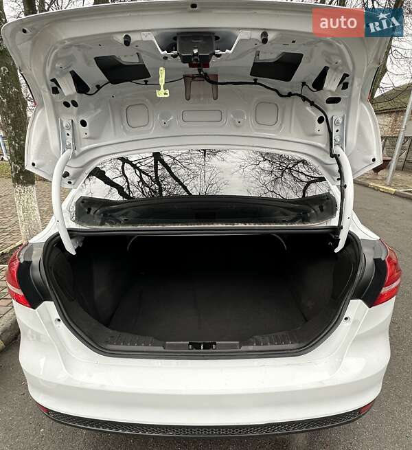 Седан Ford Focus 2017 в Знам'янці