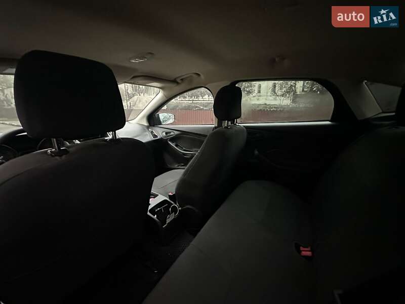 Седан Ford Focus 2015 в Чернигове