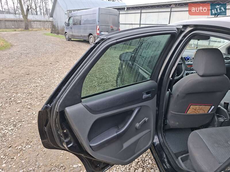 Хэтчбек Ford Focus 2007 в Вашковцах