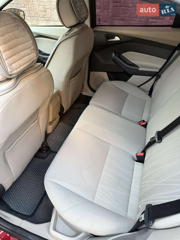 Хэтчбек Ford Focus 2015 в Ивано-Франковске