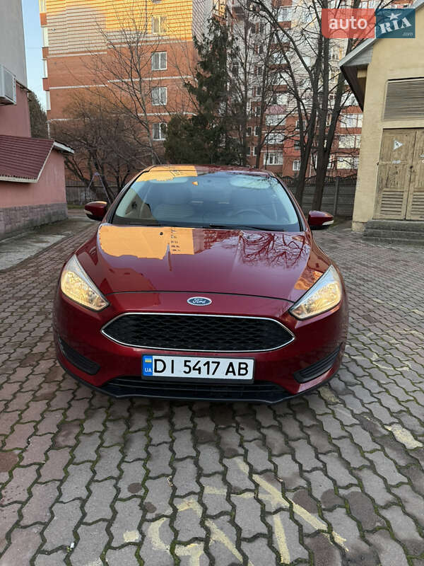 Хэтчбек Ford Focus 2015 в Ивано-Франковске