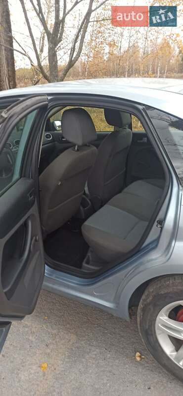 Хэтчбек Ford Focus 2006 в Житомире фото 7 Хэтчбек Ford Focus 2006 в Житомире