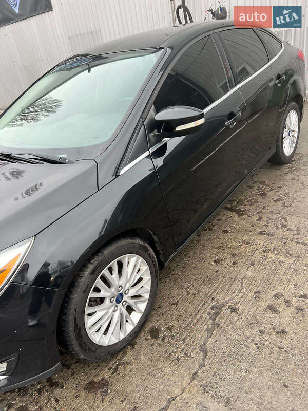 Седан Ford Focus 2015 в Киеве фото 7 Седан Ford Focus 2015 в Киеве