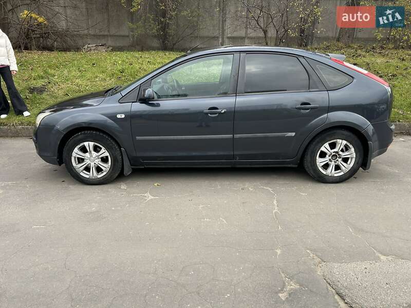 Хэтчбек Ford Focus 2006 в Львове
