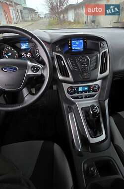 Хэтчбек Ford Focus 2013 в Нетешине