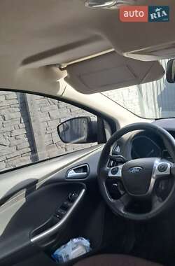 Седан Ford Focus 2012 в Днепре