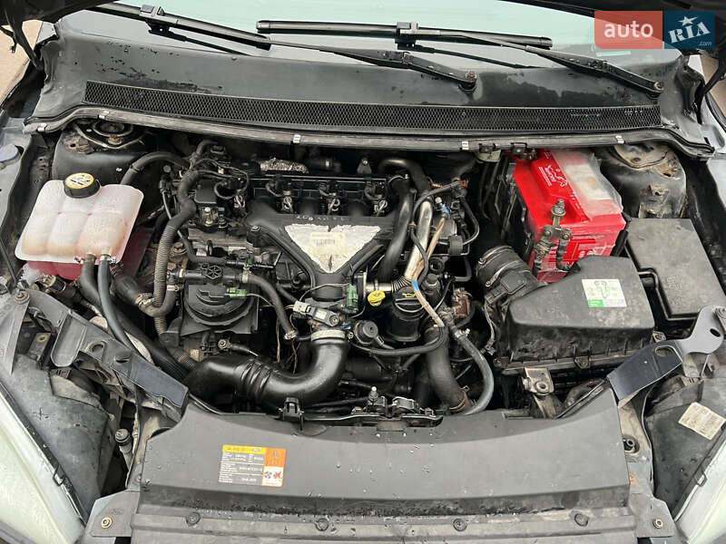 Хэтчбек Ford Focus 2006 в Коростене фото 7 Хэтчбек Ford Focus 2006 в Коростене