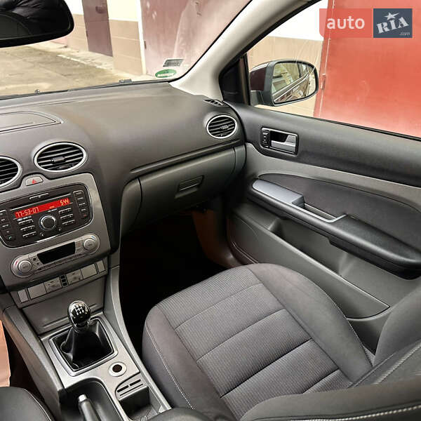 Хэтчбек Ford Focus 2008 в Ивано-Франковске