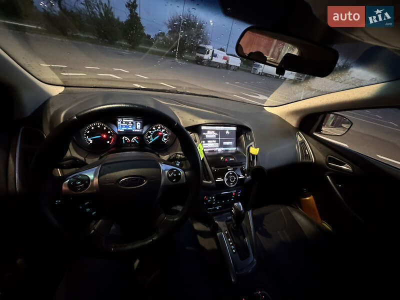 Хэтчбек Ford Focus 2013 в Киеве фото 11 Хэтчбек Ford Focus 2013 в Киеве