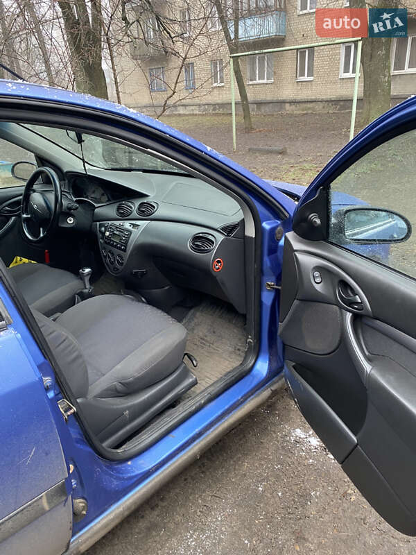 Хэтчбек Ford Focus 1999 в Первомайске