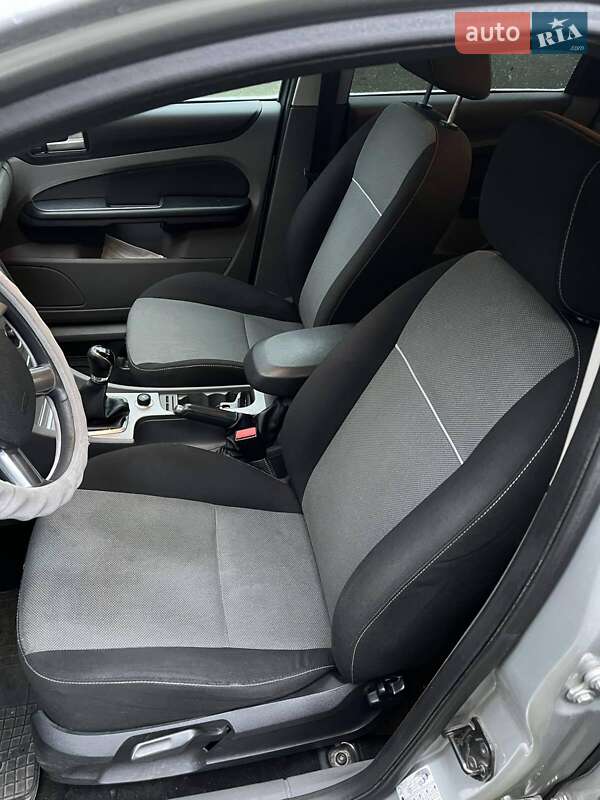 Универсал Ford Focus 2010 в Шостке