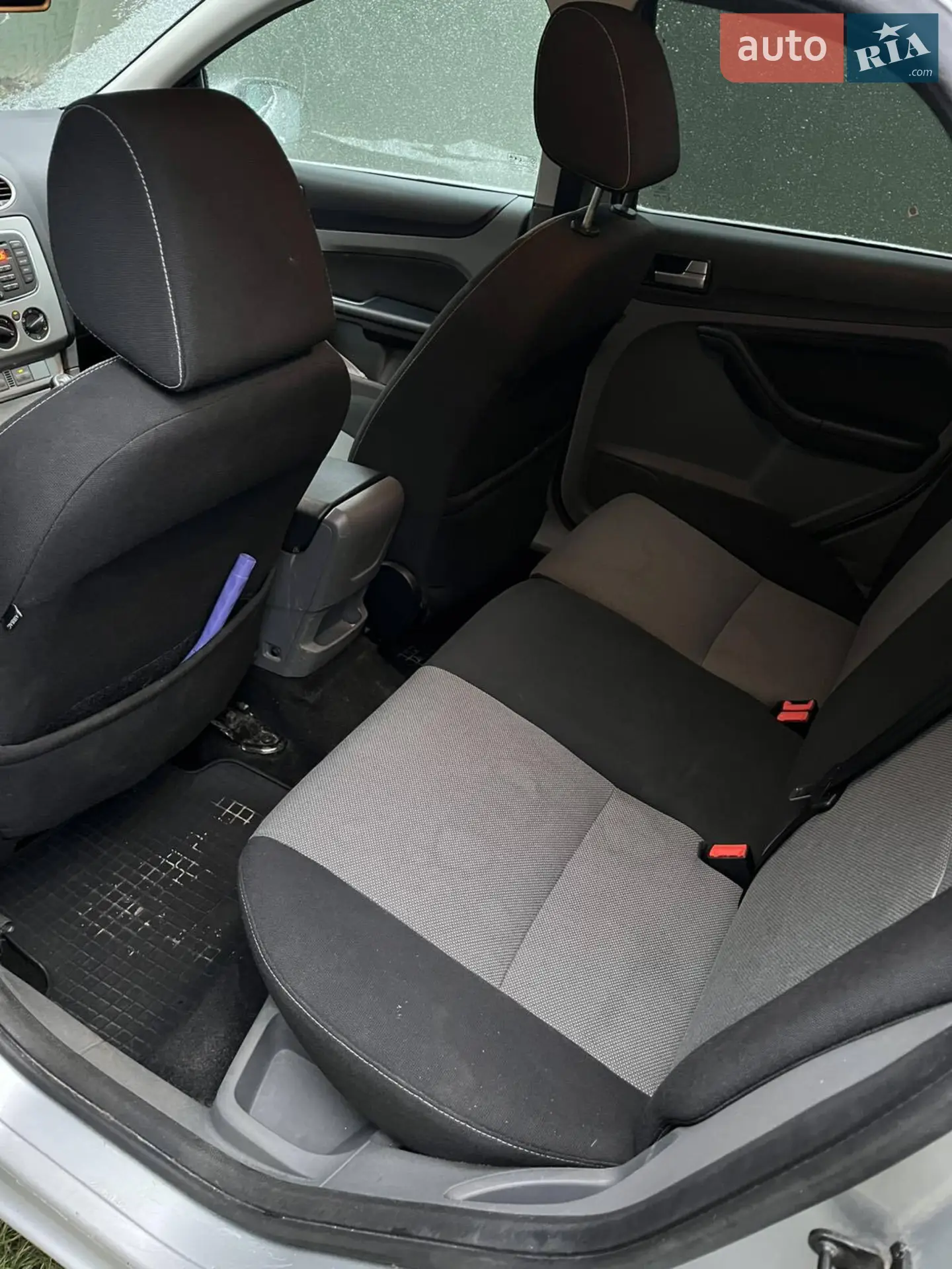 2010 Ford Focus - мініатюра 19