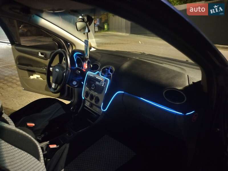 Хетчбек Ford Focus 2011 в Львові